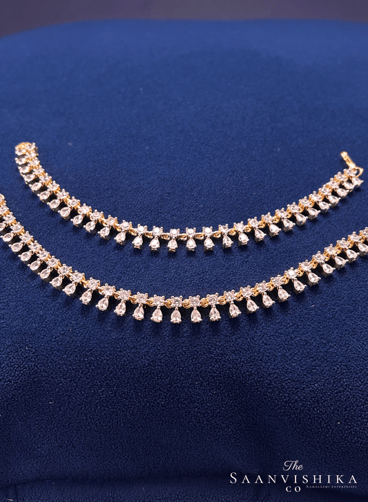 Crystal Hanging Diamond Replica Earchain