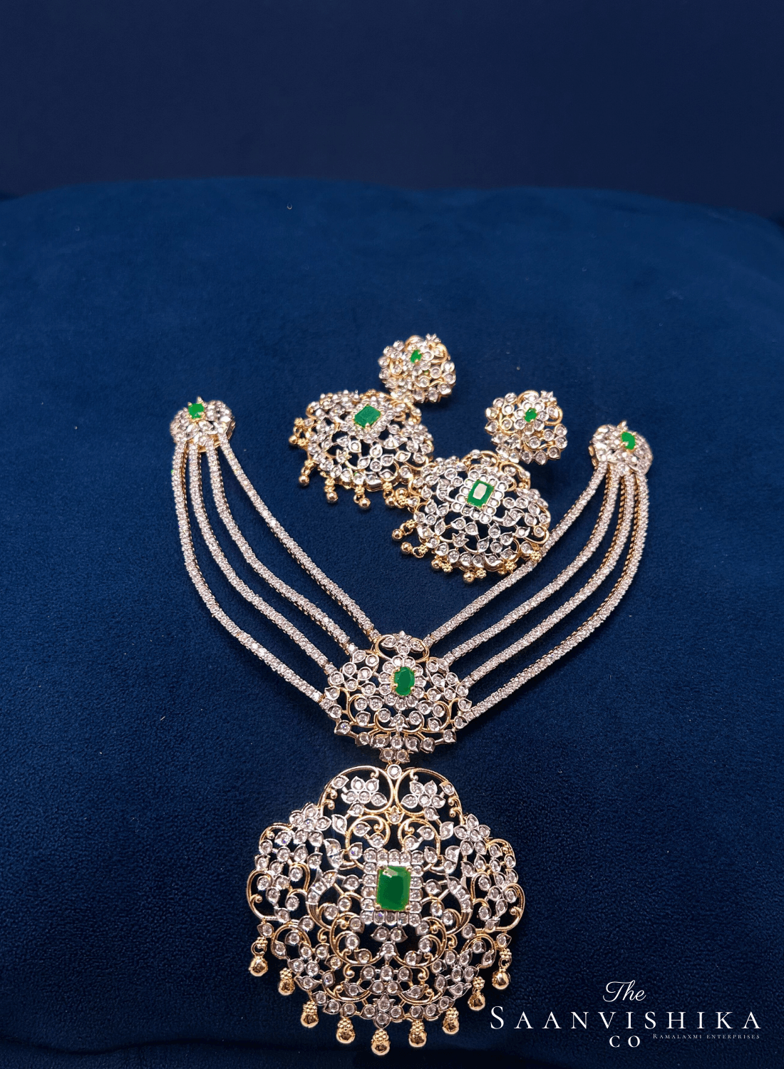 Emerald Rani Necklace with Earrings