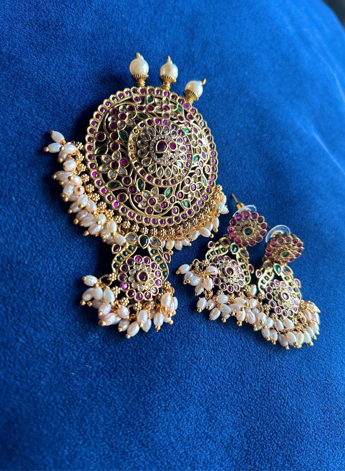 Jalebi Necklace with Detachable Pendant