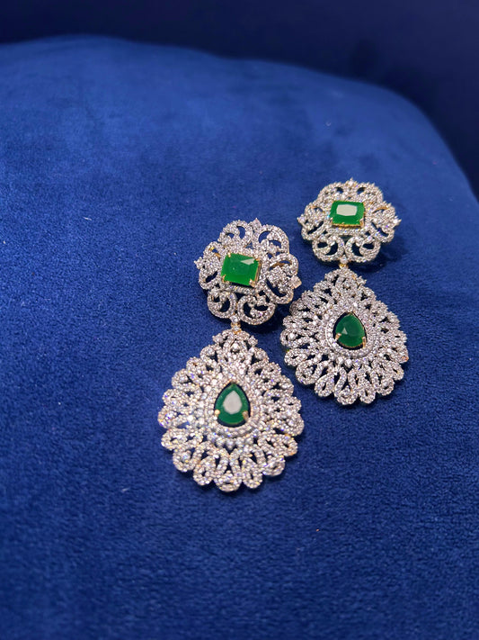 Grand Emerald Earrings