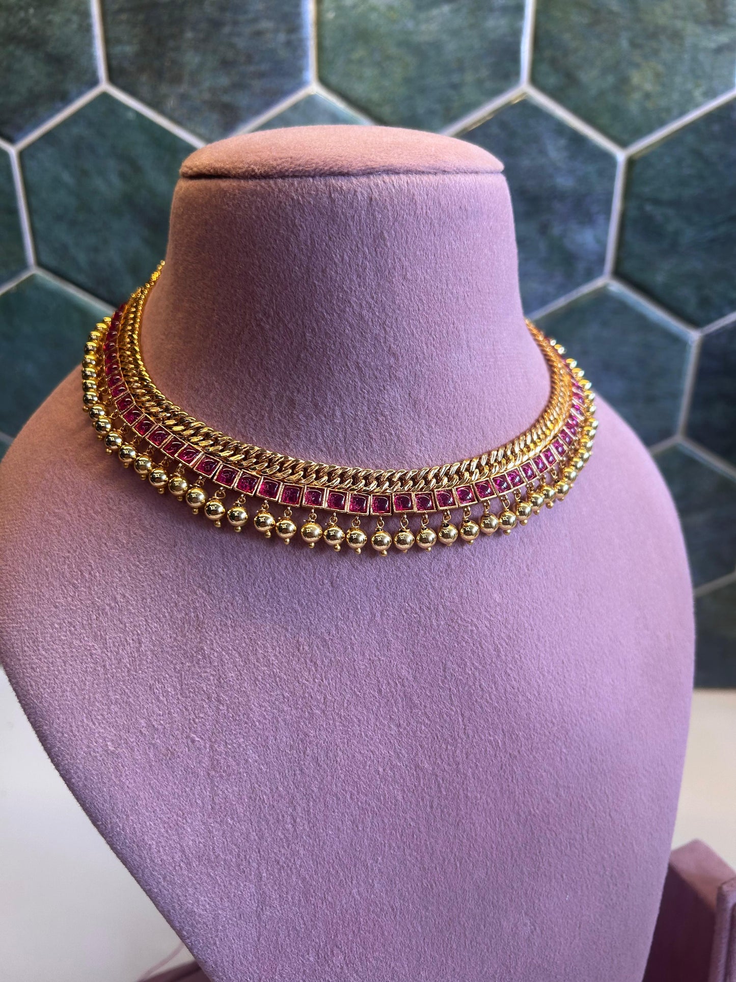 Jalebi Gold balls Neck Chain (Red)