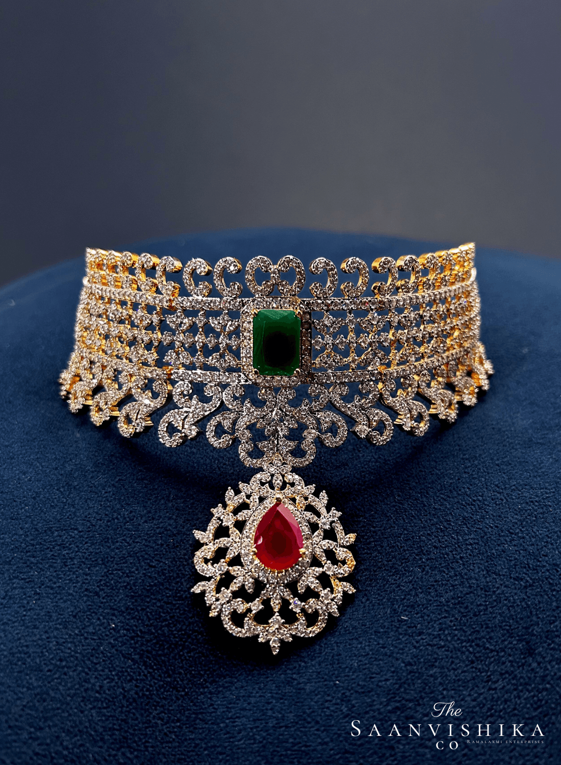 Grand Diamond Replica Close Neck Choker with earrings