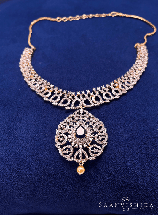 Grand Pendant Pearl Diamond Necklace Purple