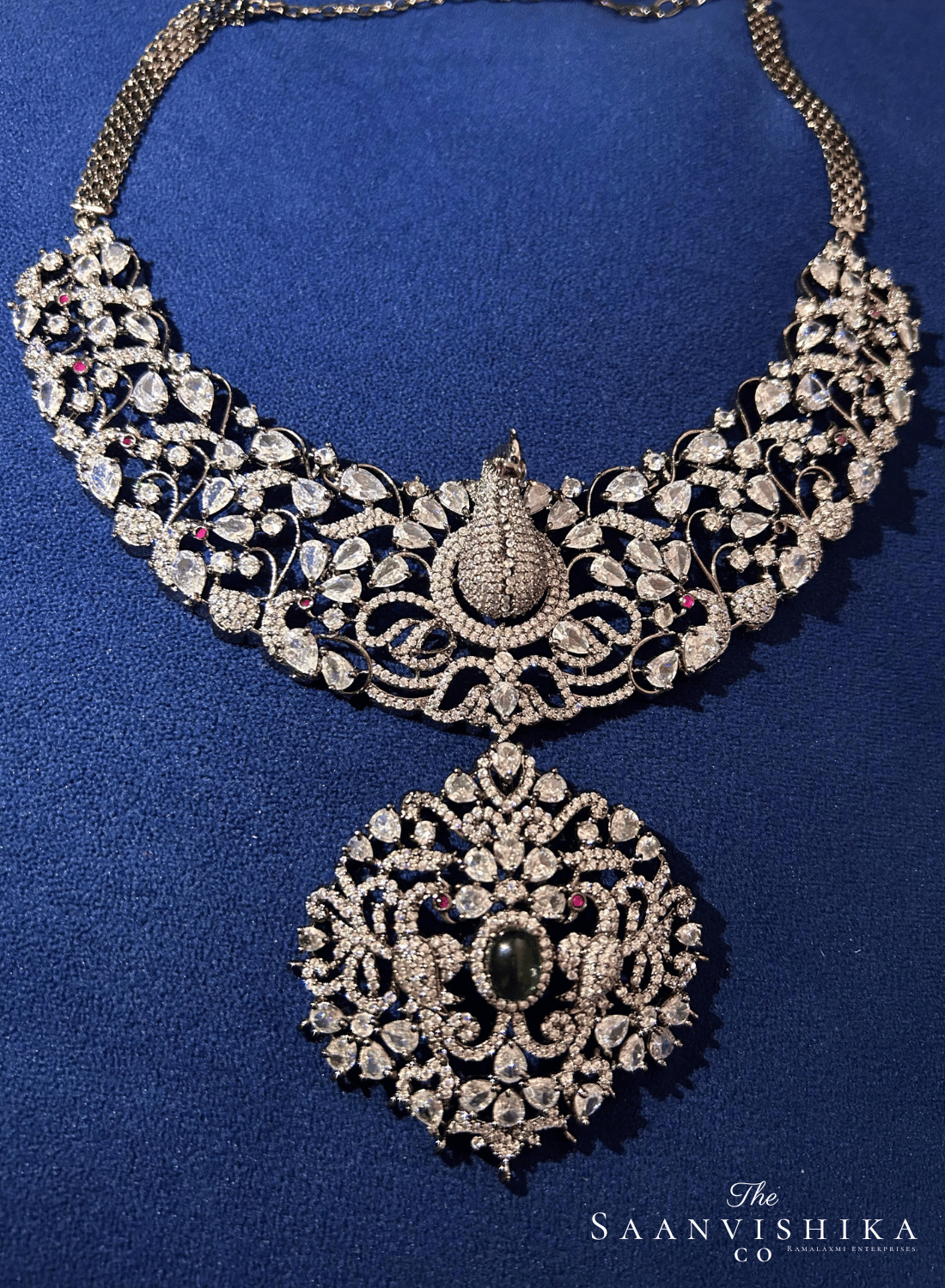 Victorian Peacock Necklace Set with Detachable Pendant (Green)