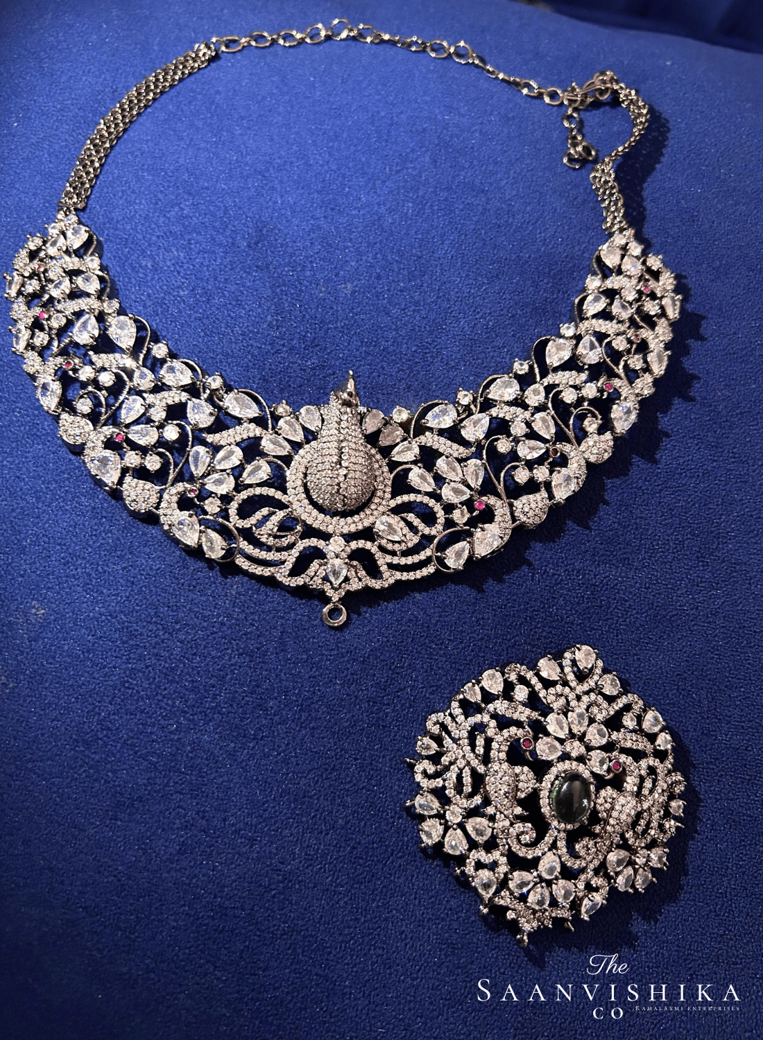 Victorian Peacock Necklace Set with Detachable Pendant (Green)