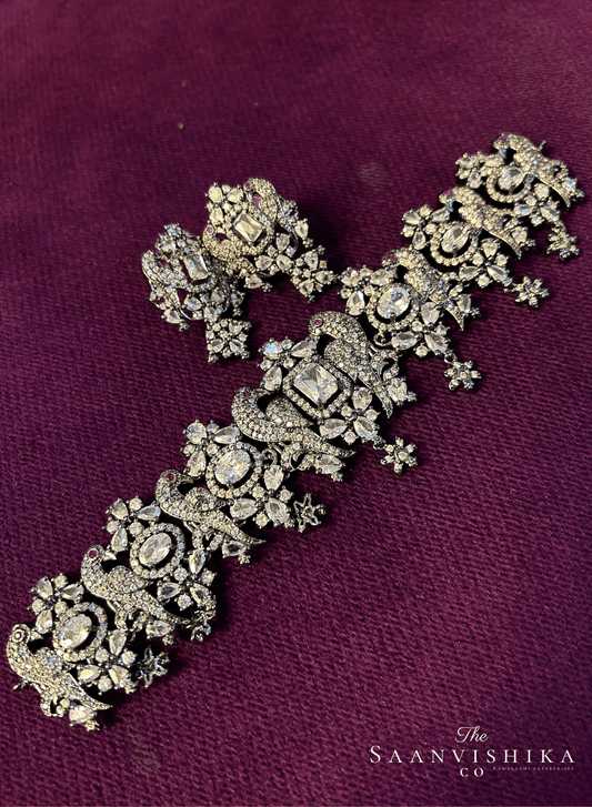 Black Victorian Parrot Choker Clear Diamond