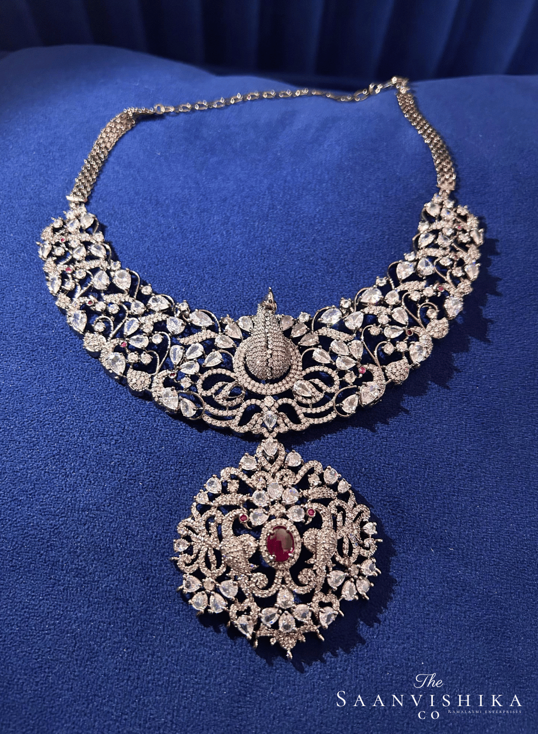 Victorian Peacock Necklace Set with Detachable Pendant (Red)