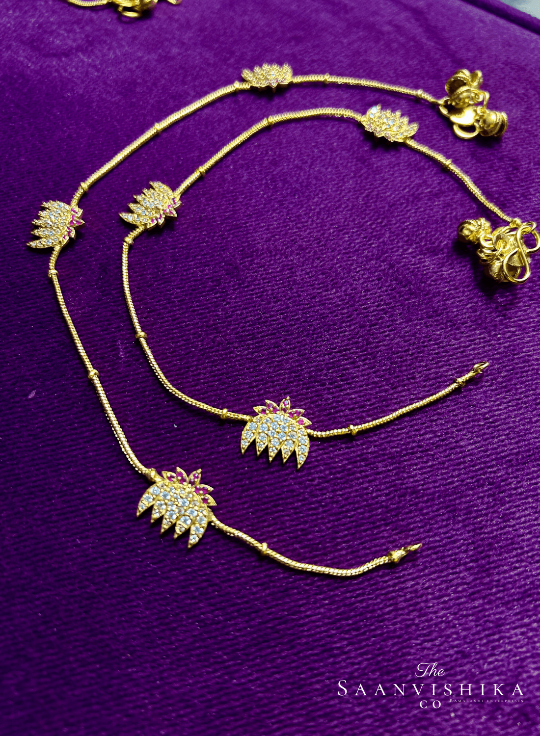Louts Anklets