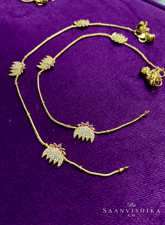 Louts Anklets