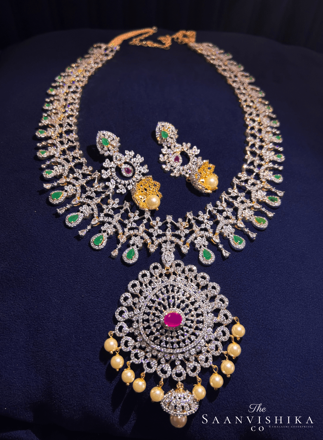 Grand Pendant Pearl Diamond Necklace Multicolor