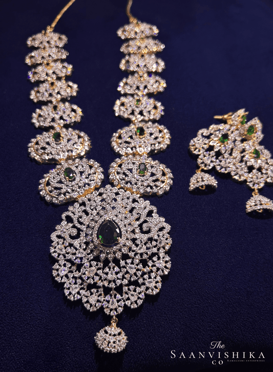 Grand Pendant Diamond Necklace Green