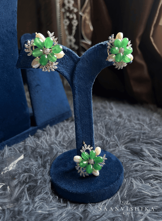 Jaipur Natural Beads Pendant set with Invisible Chain (Green and Pearl)