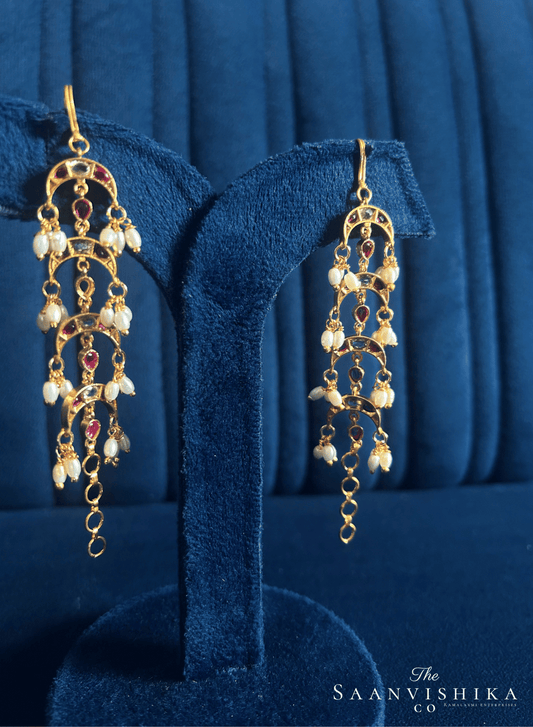Rice Pearl Earchain (Half Moon)