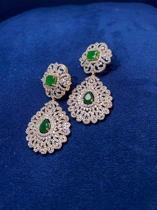Grand Emerald Earrings