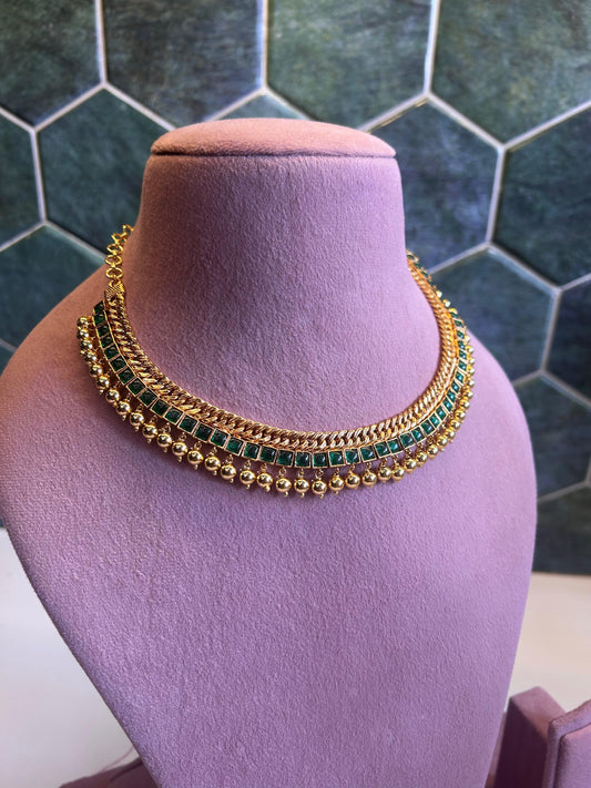 Jalebi Gold balls Neck Chain (Green)