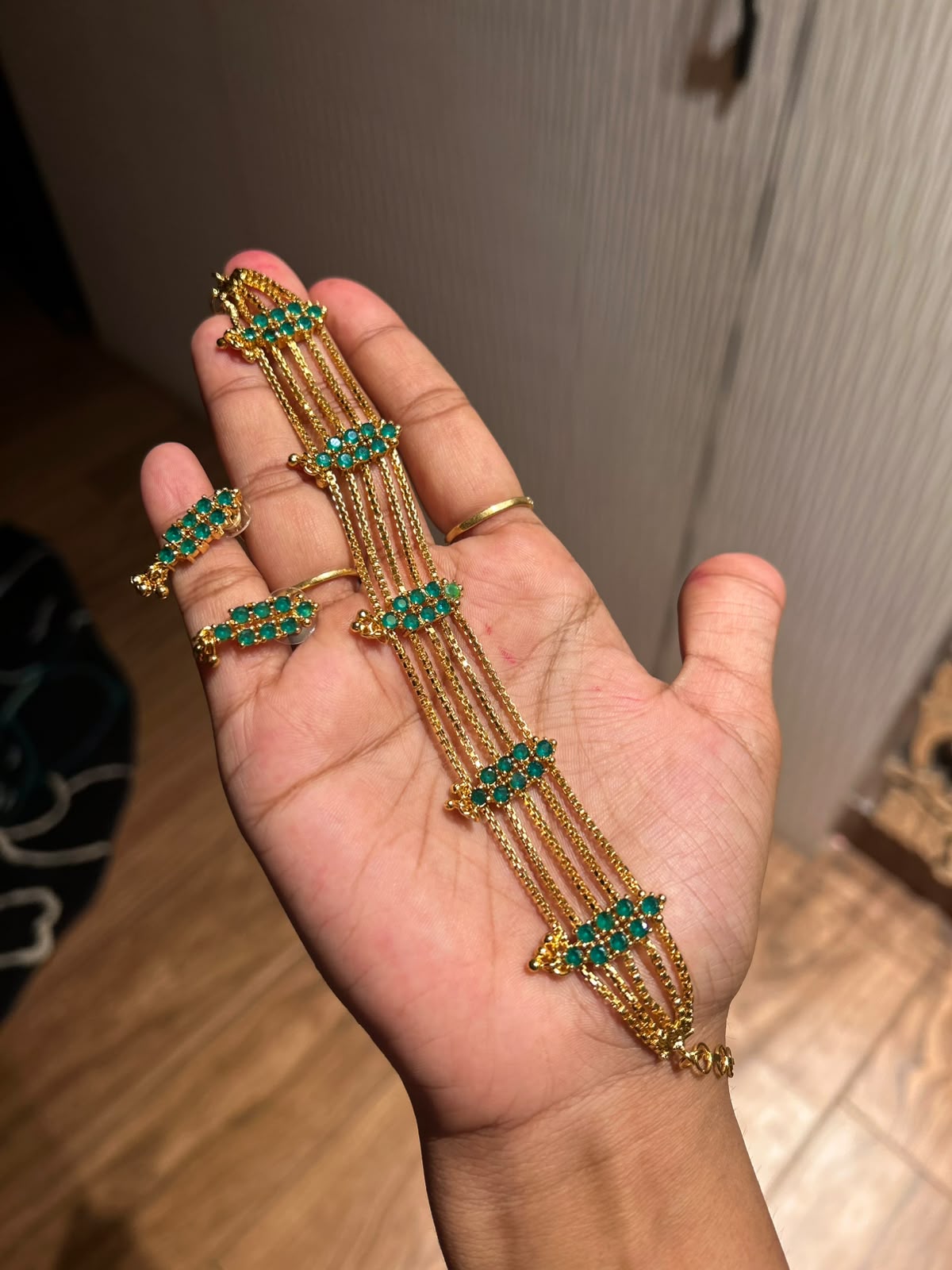 Designer Gemstone Neck Patti emerald