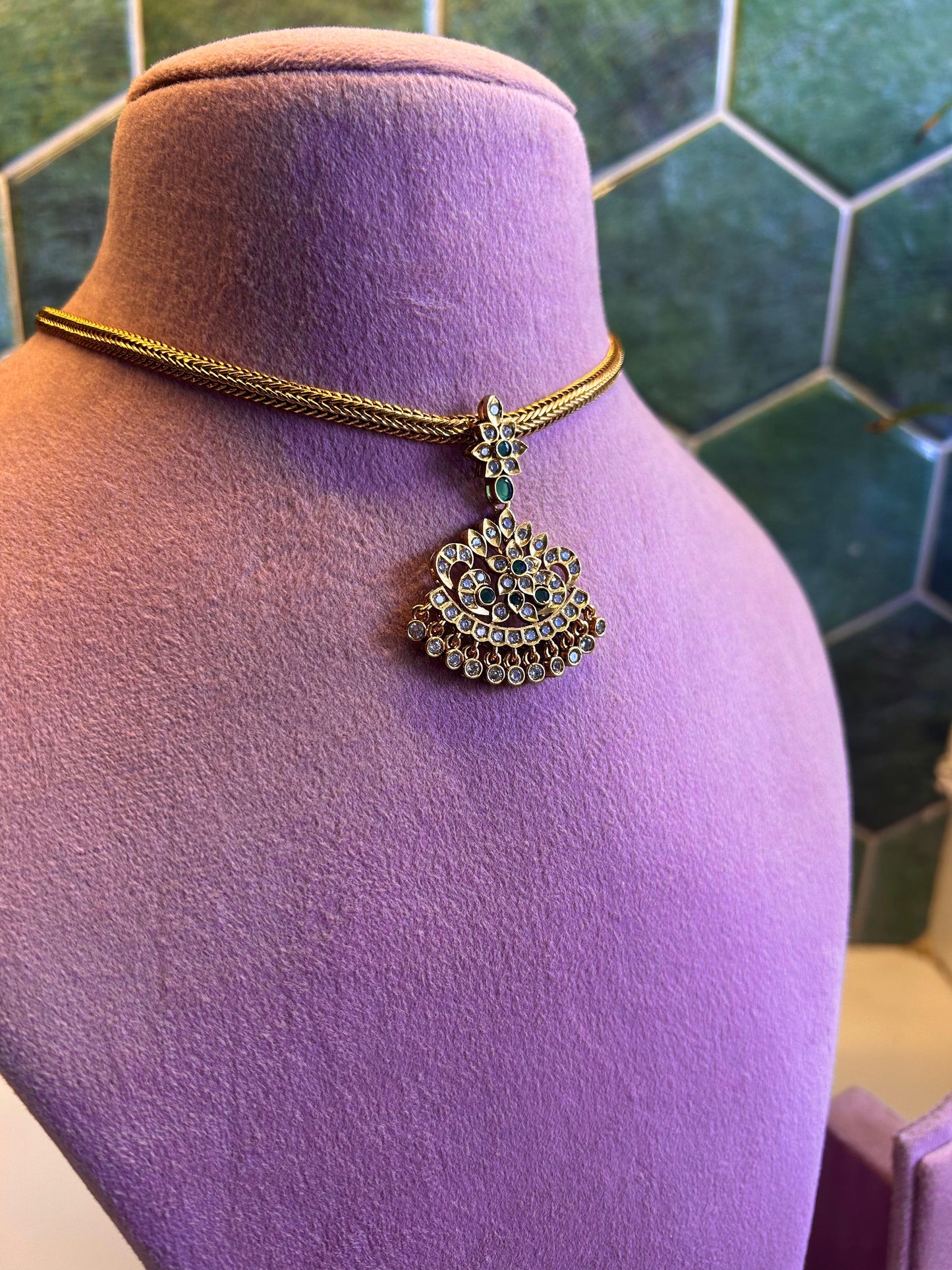 Panchloha Neck Patti with South Indian Screwback Earchain Green