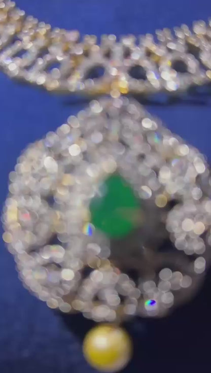 Grand Pendant Pearl Diamond Necklace Green
